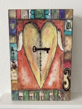 Dream Big Wall Art Yellow Heart with Key